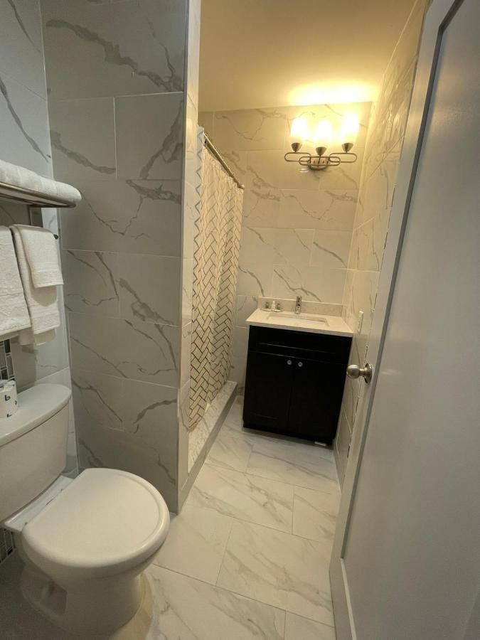 Thatford Hotel Нью-Йорк Экстерьер фото
